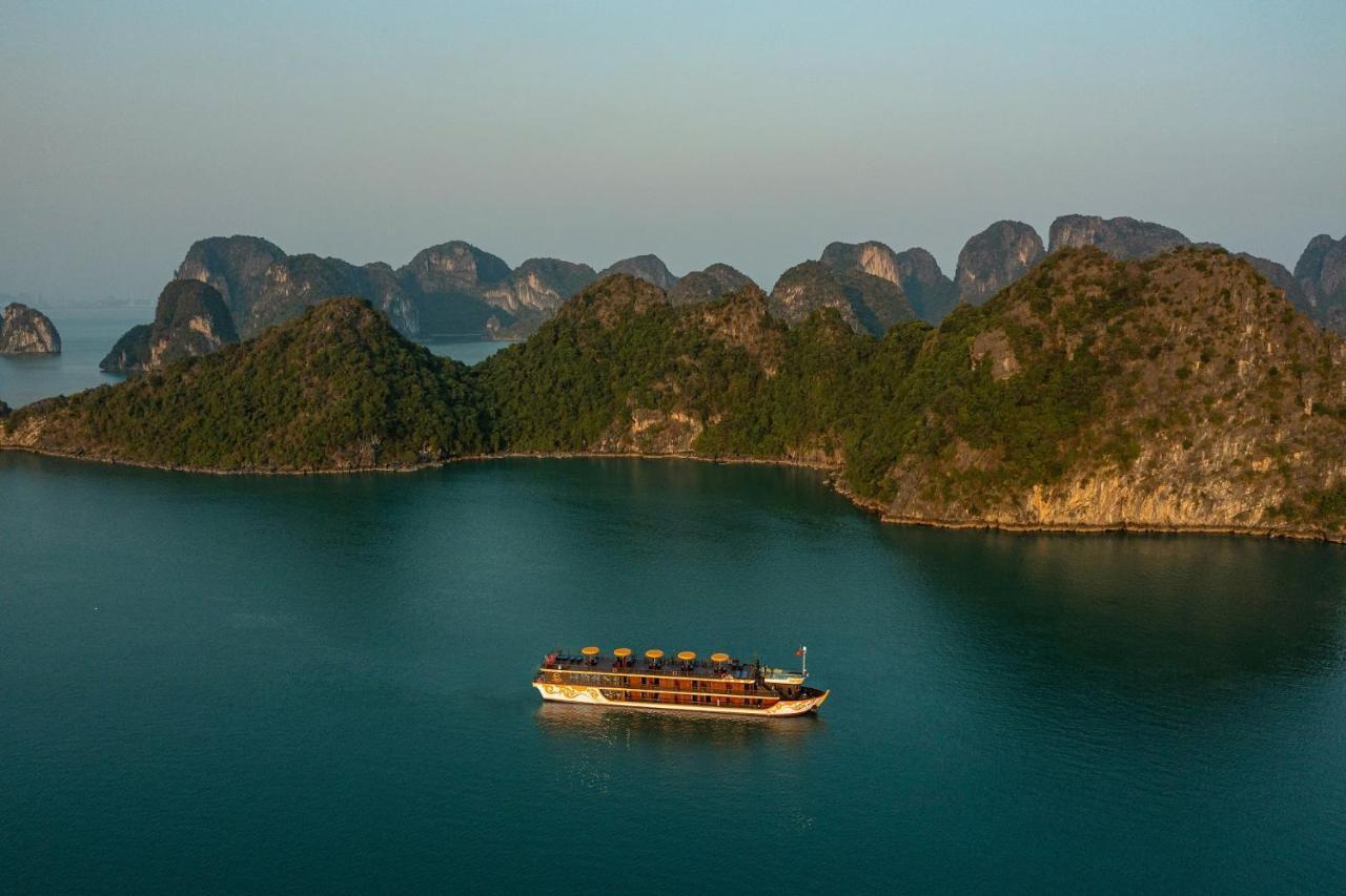 Hotel Nostalgia Halong Cruise Ha Long Esterno foto