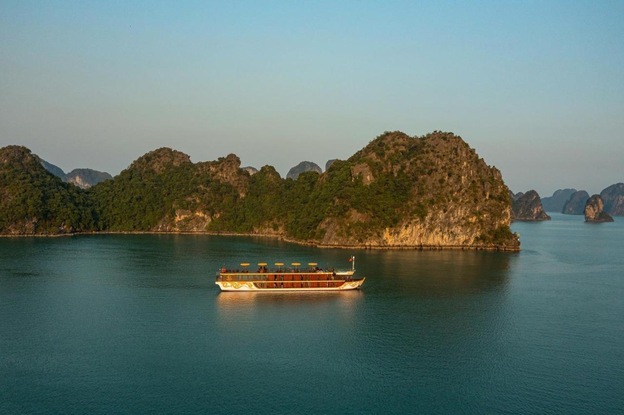 Hotel Nostalgia Halong Cruise Ha Long Esterno foto
