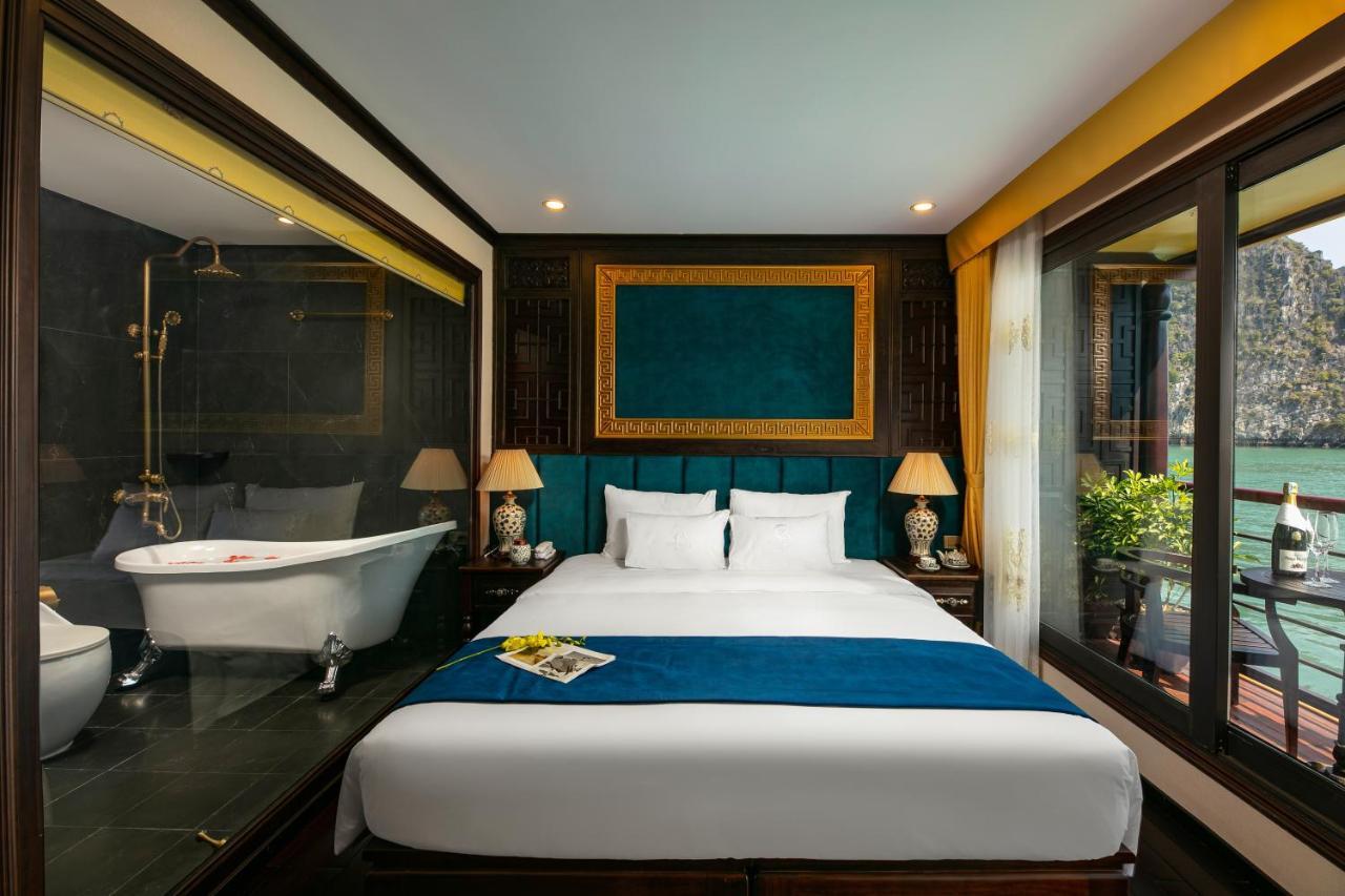 Hotel Nostalgia Halong Cruise Ha Long Esterno foto